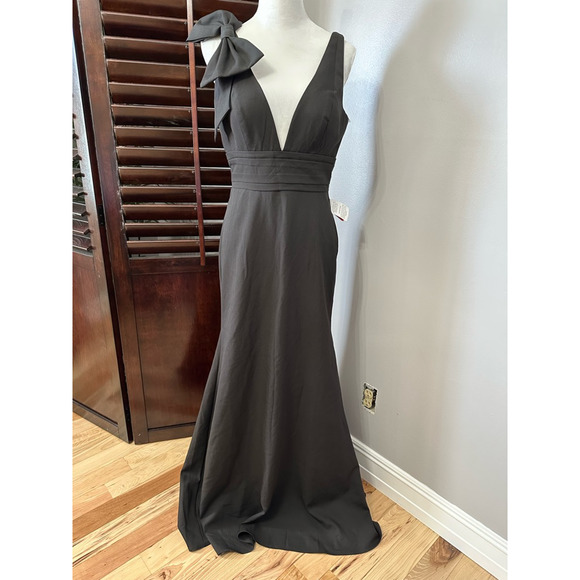 Mac Duggal Dresses & Skirts - Mac Duggal Womens Gown Dress Black Bow Shoulder Plunging V Neck Sleeveless 6 New